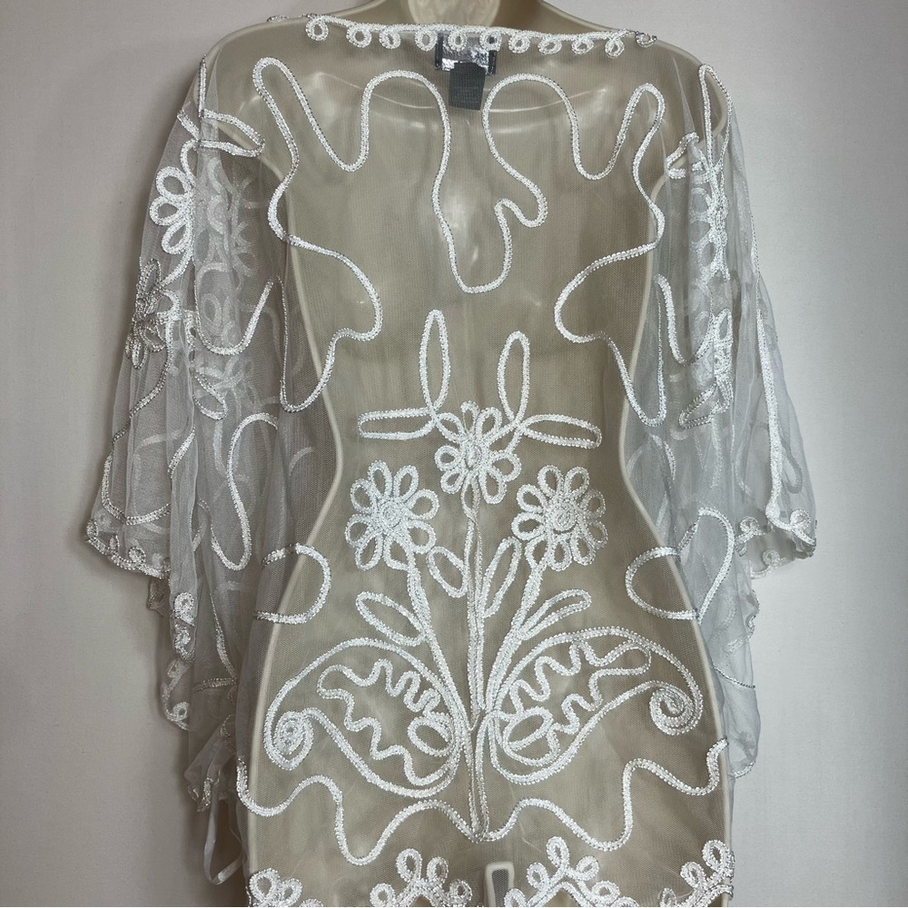 Embroidered Sheer White Floral Tunic Top - Picture 6 of 12